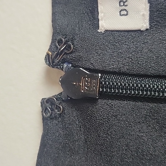 Dress the Population- Aila Asymmetrical Body-Con Dress-Size XS - Picture 8 of 17